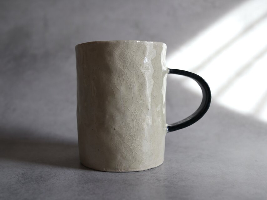 マグカップ　アイボリーとネイビー A