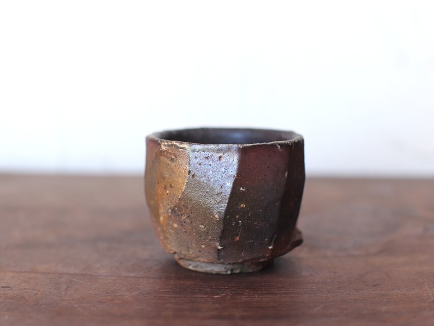 備前焼 ぐい呑み 備前焼 ぐい呑み gi-063 | iichi 日々の暮らしを心地よくする