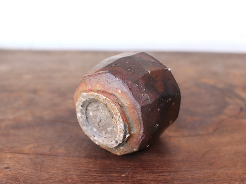 備前焼 ぐい呑み gi-063 | iichi 日々の暮らしを心地よくする