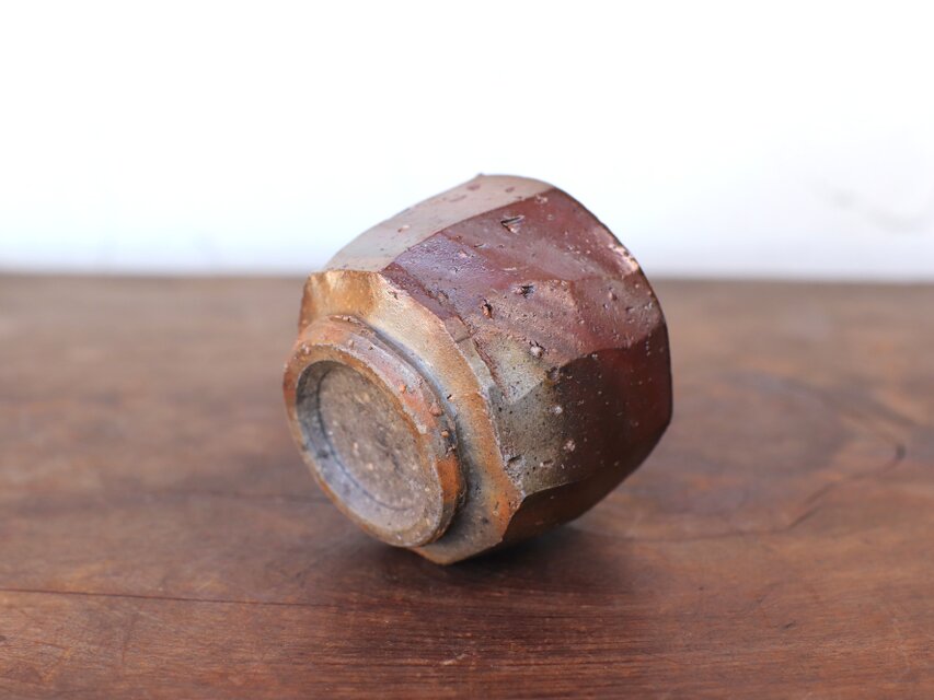 備前焼 ぐい呑み gi-064 | iichi 日々の暮らしを心地よくする