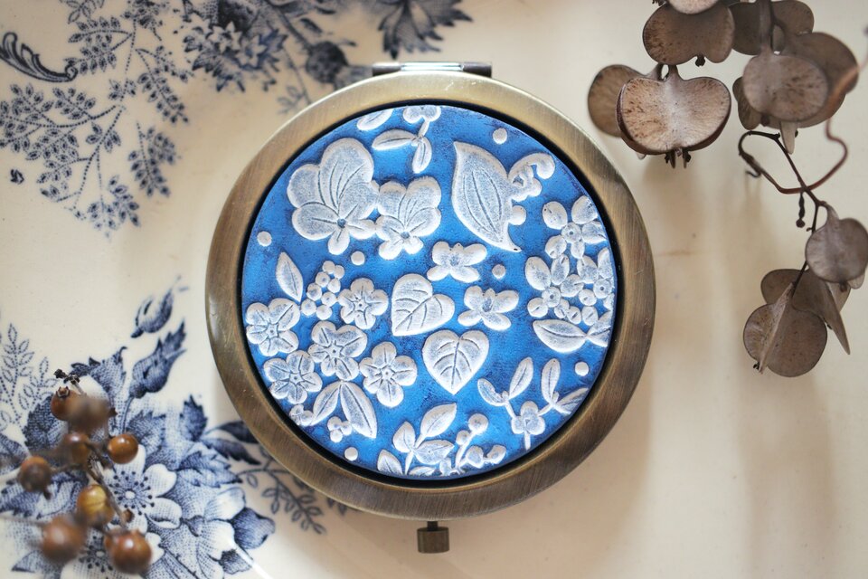 : : : 陶土の草花ミラー : : : 1409