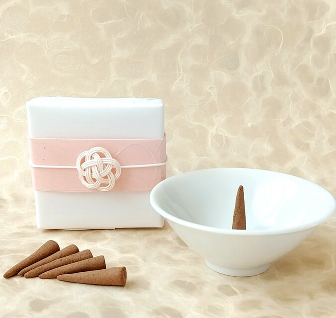 【白檀を堪能！】濃厚な白檀のお香 100%天然香料