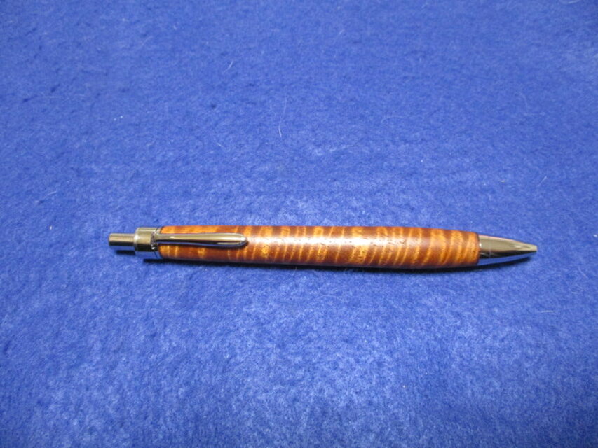 ハワイアンコア(軸細タイプ)　カーリー杢　椿油仕上げ　木軸ボールペン(シャープペンシル)　