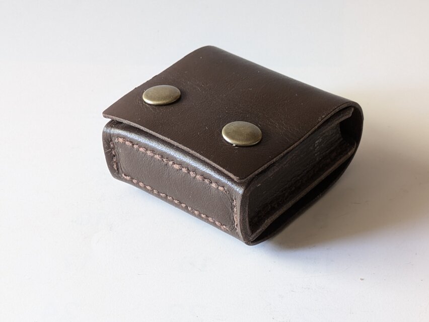 『 pinga 』様 お問合せ分■ 『まもサーチ３』 ケース （ ベルト取付タイプ）■焦茶：約W61ｘD35ｘH61