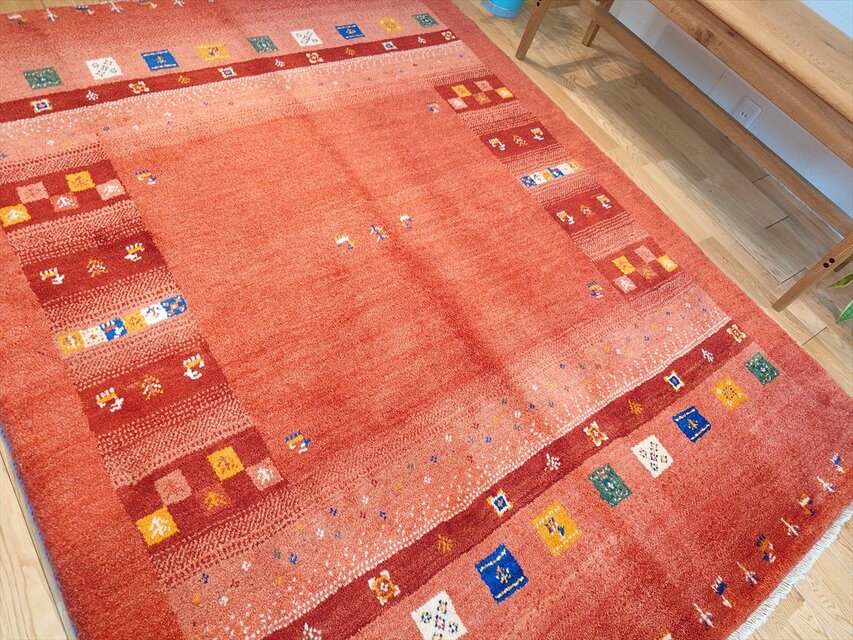 ペルシャ ギャッベ リビングサイズ ラグ 198x155㎝ 桃色 茜色 生命の木