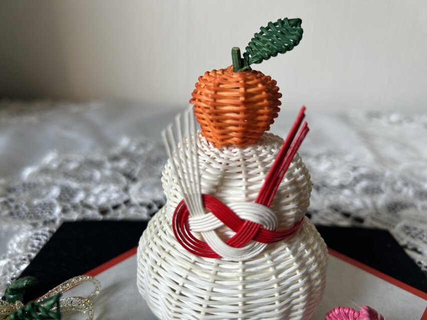 籐の鏡餅　小・４