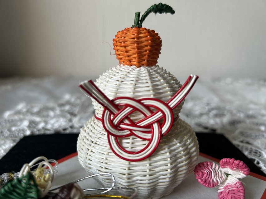 おもち様確認用　江籠さんその1 籐の鏡餅 小・6 | iichi 日々の暮らしを心地よくするハンドメイドや