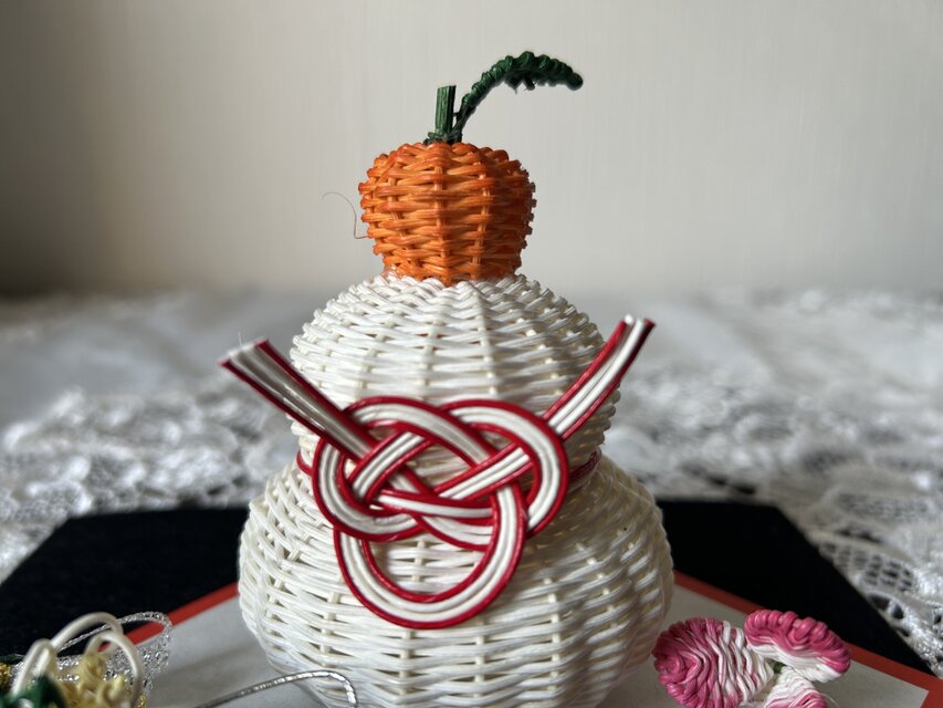 おもち様確認用　江籠さんその2 籐の鏡餅 小・6 | iichi 日々の暮らしを心地よくするハンドメイドや