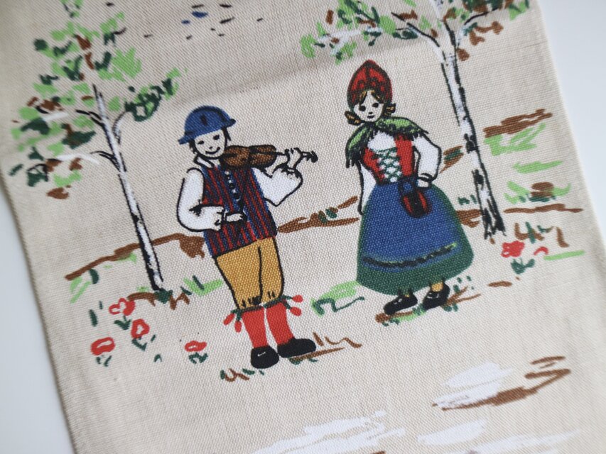 スウェーデンで見つけたタペストリー No.6216 | iichi 日々の暮らしを