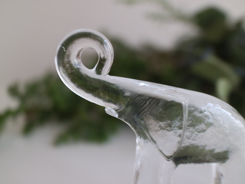 Kosta Boda コスタボダ / ガラスのオブジェ ゾウ 小 No.6198 | iichi