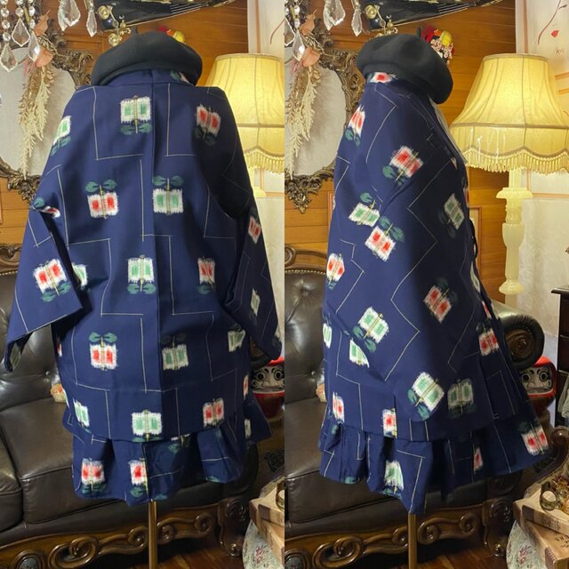 和洋折衷アンサンブル着物リメイクワンピース 帯サッシュベルト付き ハンドメイド レトロ 古着 紺地に踊る「赤の花紋」と幾何学 MKW-53 和洋折衷アンサンブル着物リメイクワンピース 帯サッシュベルト付き