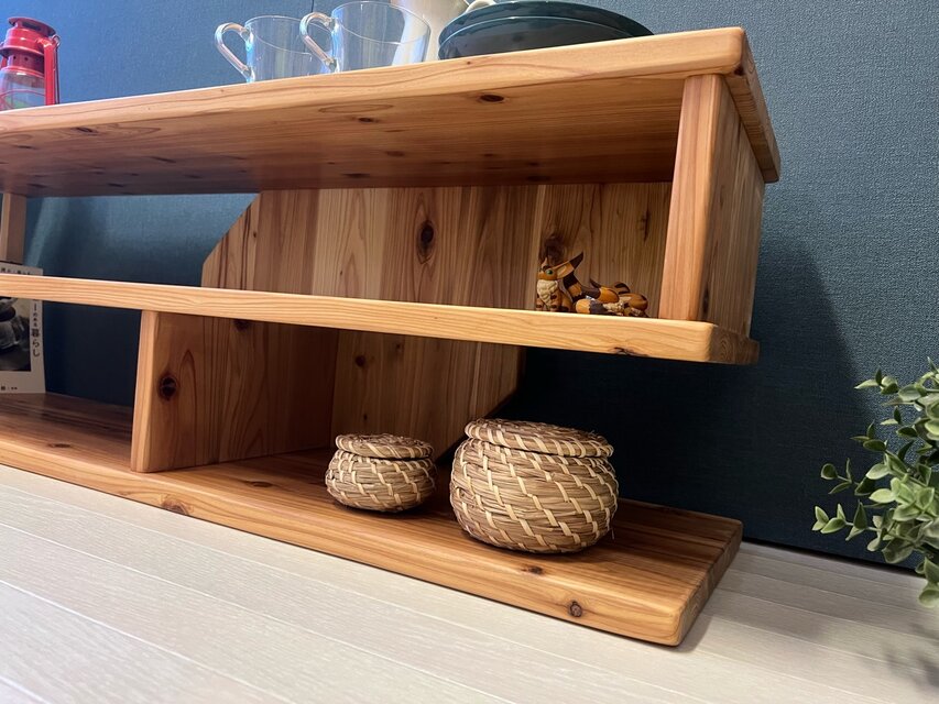 送料無料】 テレビボード 棚板付き 縦格子型 シェルフ 小物置き 杉