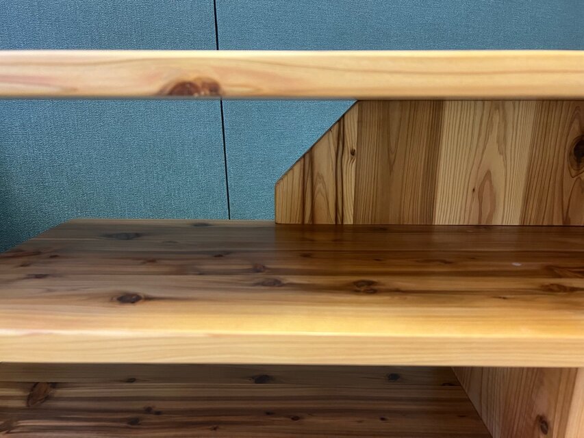 送料無料】 テレビボード 棚板付き 縦格子型 シェルフ 小物置き 杉