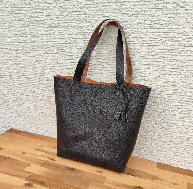 ☆一枚革のBASIC レザートートバッグ（A4/メンズ/レディース/シンプル