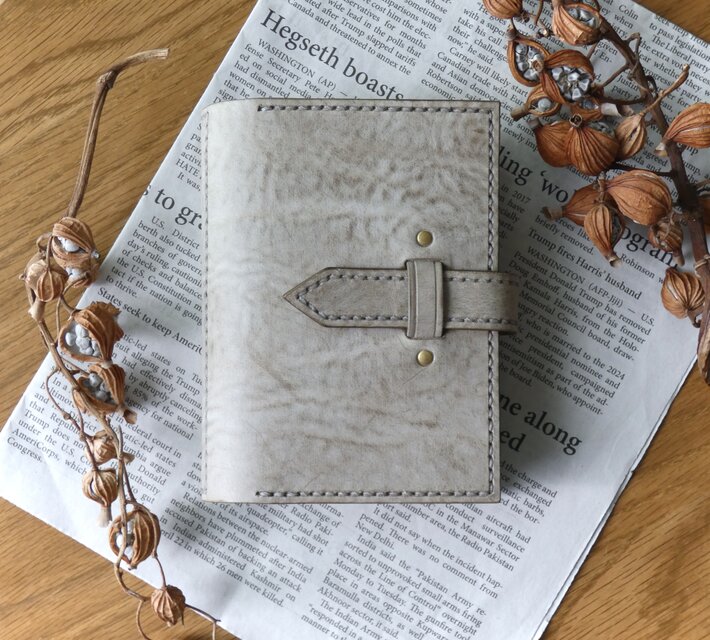 トラベラーズノートカバー／パスポートサイズ／革／グレー