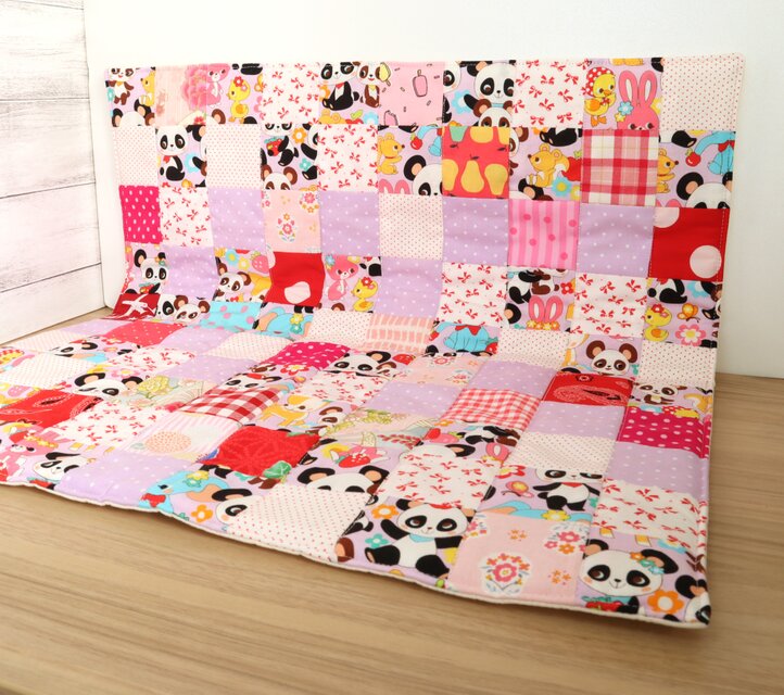 【送料無料】ペット用マット　1点限定　カフェマット　お昼寝マット　小型犬　猫　パッチワーク　No.442