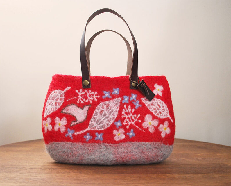 羊毛フェルトバッグ/お祝いの日