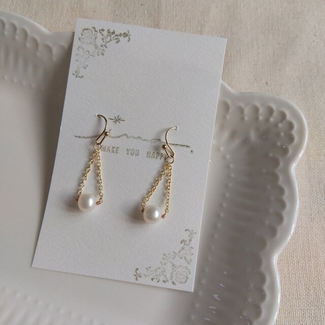 14kgf 淡水パールの華奢チェーンピアス