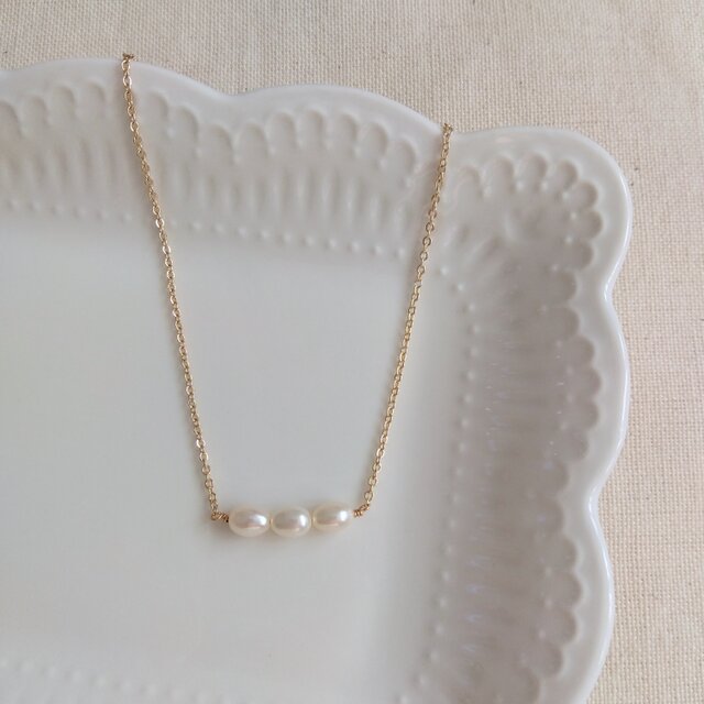 14kgf 優しいホワイトの淡水ライスパールネックレス