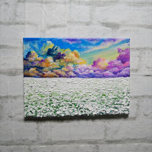 油絵【朝焼けの草原に咲く白い花と朝日】 | iichi 日々の暮らしを