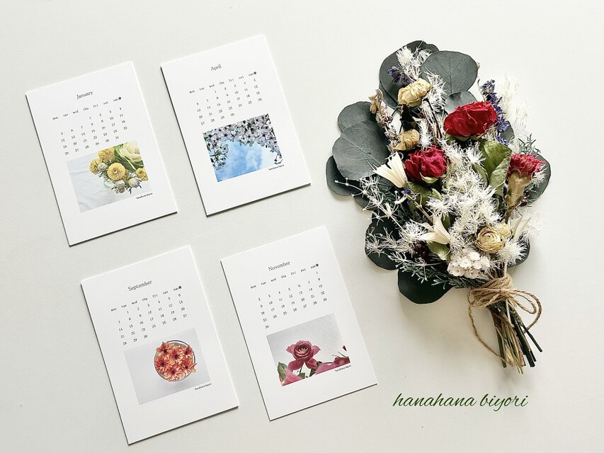 冬のお楽しみセット〈送料無料〉赤い薔薇とアンティークグリーンユーカリの冬スワッグと2026年カレンダー