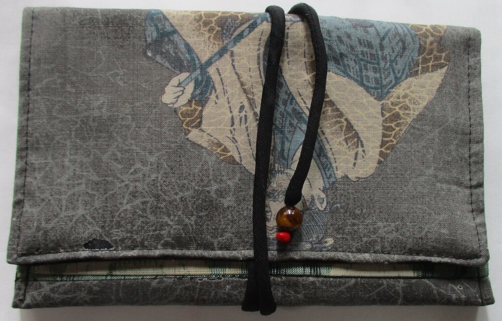 ８５４９　長襦袢で作った和風財布・ポーチ