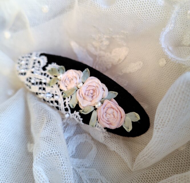 アンティークレース*リボン刺繍*バレッタ*c | iichi 日々の暮らしを