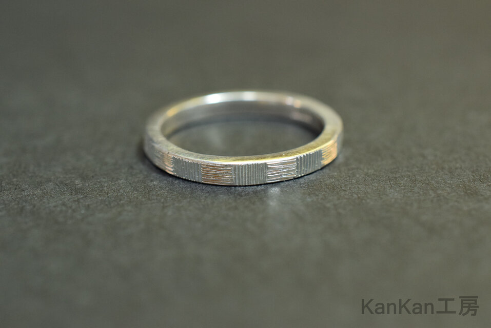 SVリング｜市松・1列｜平打ち・幅(約)2.5㎜ | iichi 日々の暮らしを