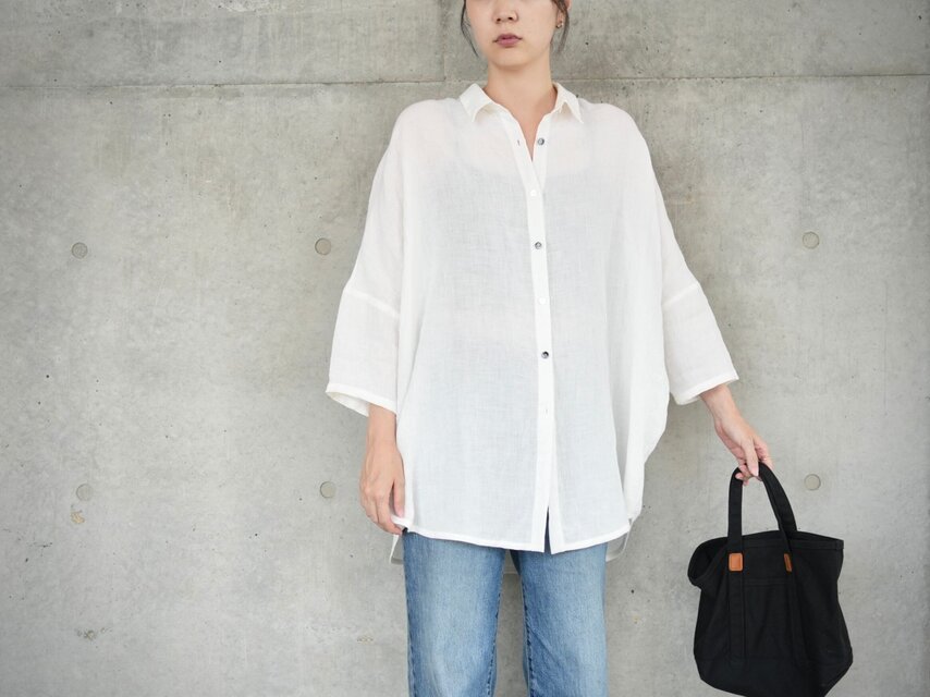 シックで上品な装い ❤︎ 柔らかリネンのドロップショルダーシャツ 白