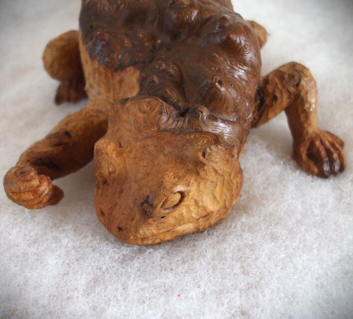 ☆蜥蜴の木彫り置物☆ | iichi 日々の暮らしを心地よくする