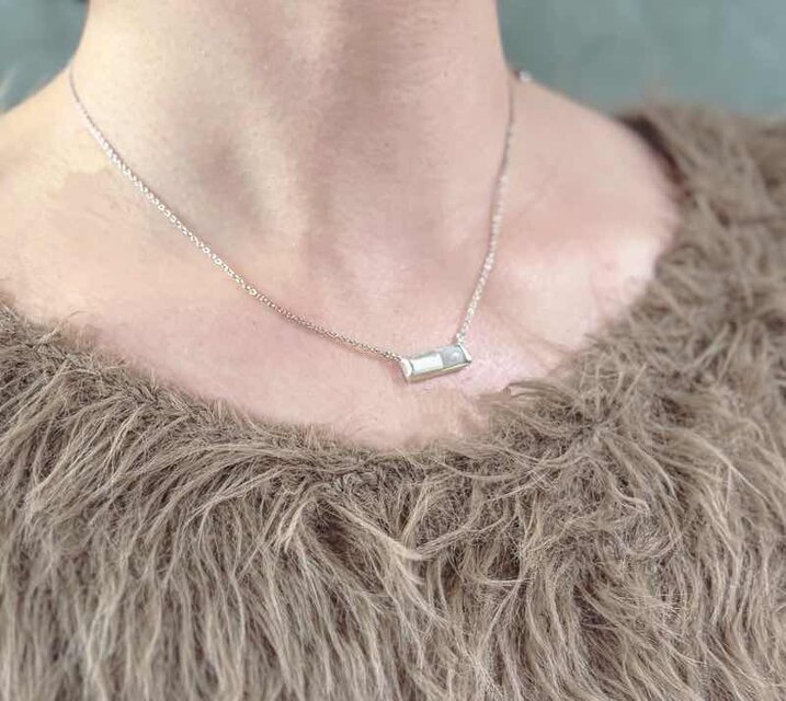 White Moon Shard necklace・ムーンストーンネックレス《送料無料》