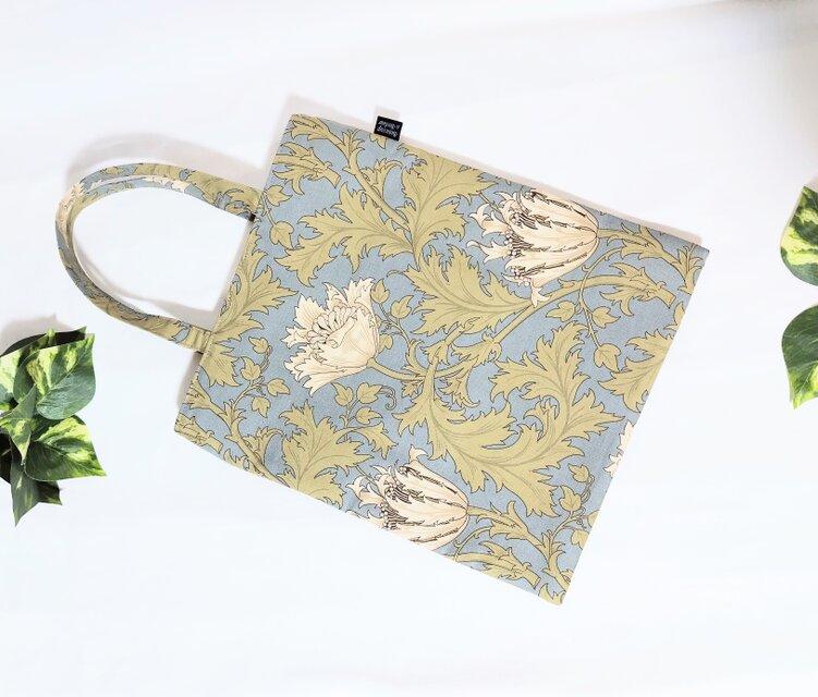 モリスのアネモネペタンコトートバック(ブルー)