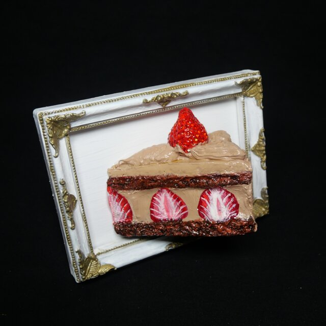 油絵 絵画 【飛び出すイチゴチョコケーキ】 油絵【飛び出すイチゴチョコケーキ】 | iichi 日々の暮らしを心地よく