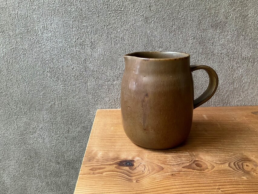 鉄マット釉ピッチャーⅢ