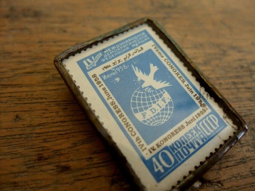 ヴィンテージ切手のブローチ - 鳩