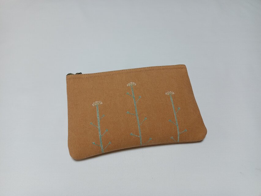 ぺんぺん草のポーチ