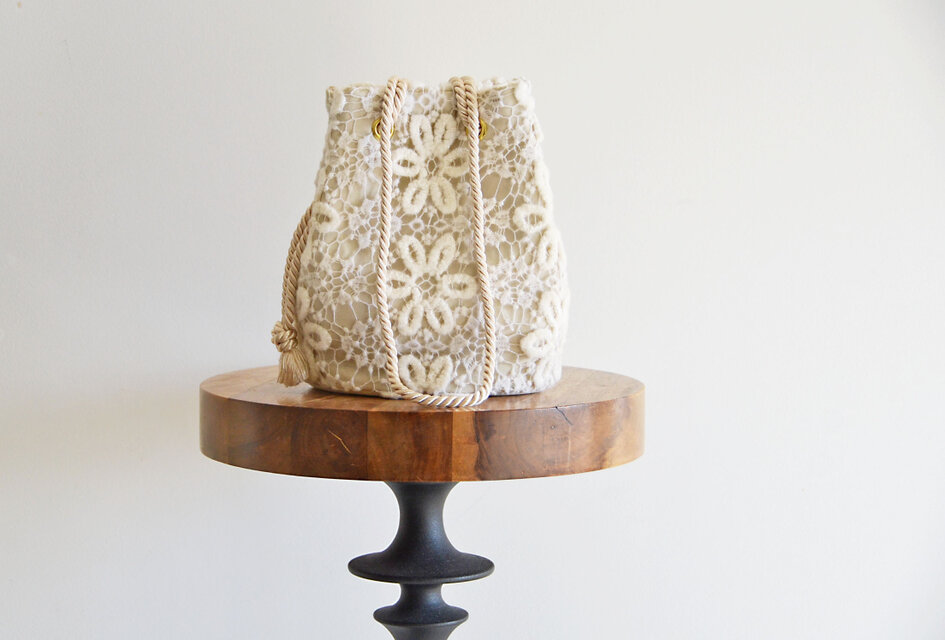 イタリア製 ニットフラワーレース　2wayポシェットマリンバッグ　エクリュ　ミニショルダー　クリスマスギフトにも◎