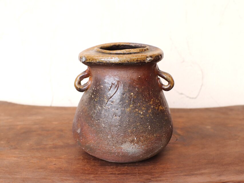 備前焼 耳付花入れ　h1-051