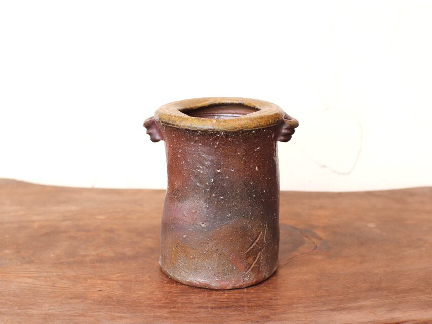 備前焼 耳付花入れ　h1-053