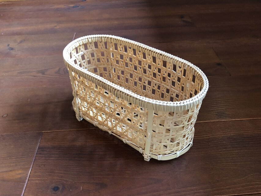 調味料入れ（脚付き）