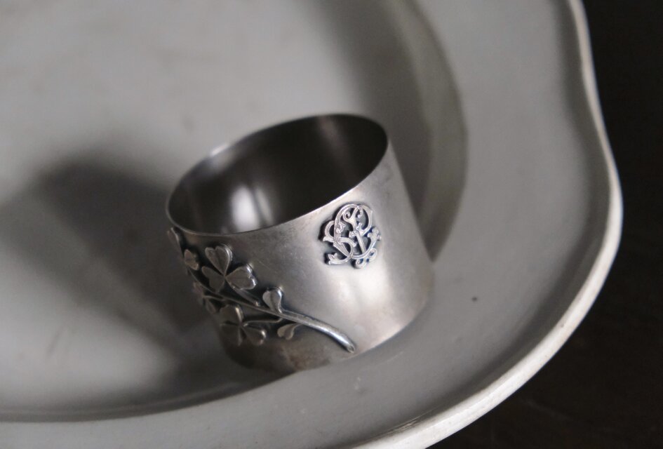 ナプキンリング クローバー モノグラム シルバー フランス