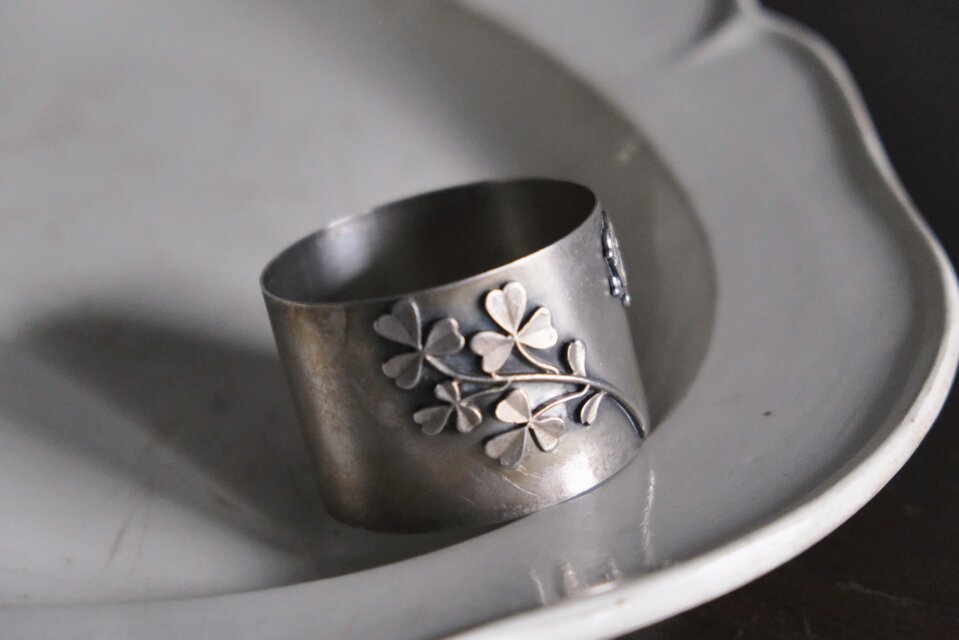 ナプキンリング クローバー モノグラム シルバー フランス