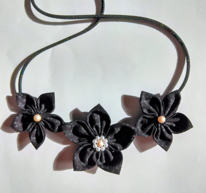 軽くて和柄の花ネックレス　88