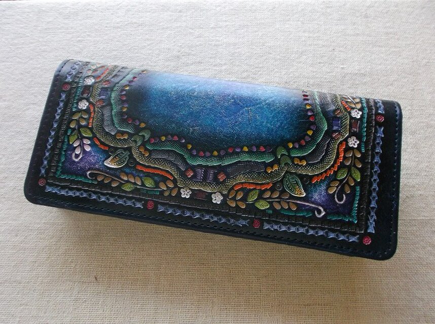 刻印＆拭き染めのロングウォレット 花柄（マチ付き） | iichi 日々の