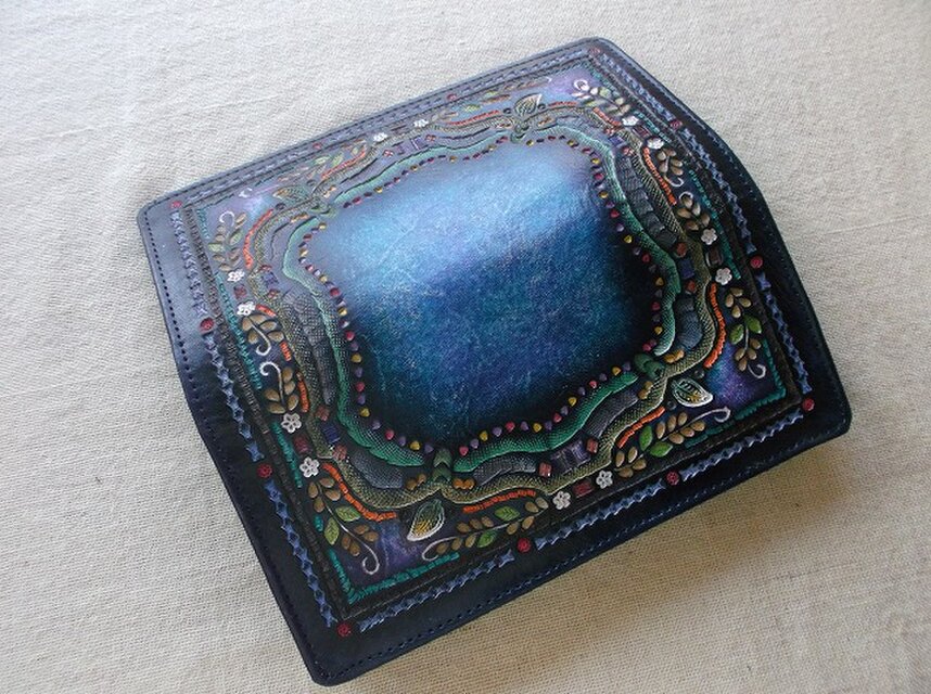 刻印＆拭き染めのロングウォレット 花柄（マチ付き） | iichi 日々の