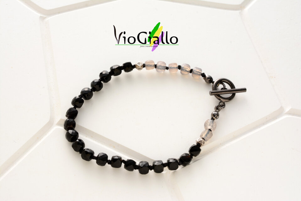 オニキスとグレーオニキスのブレスレット