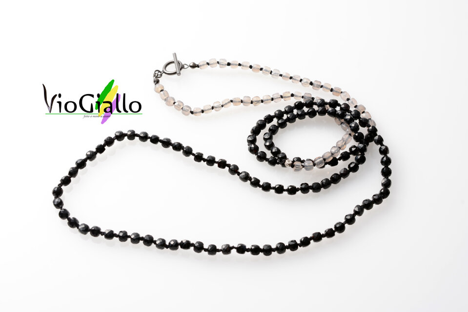 オニキスとグレーオニキスのロングネックレス