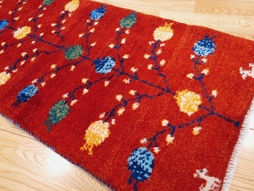 ペルシャ ギャッベ ミニランナー ラグ 115x44cm 茜色 ザクロの実
