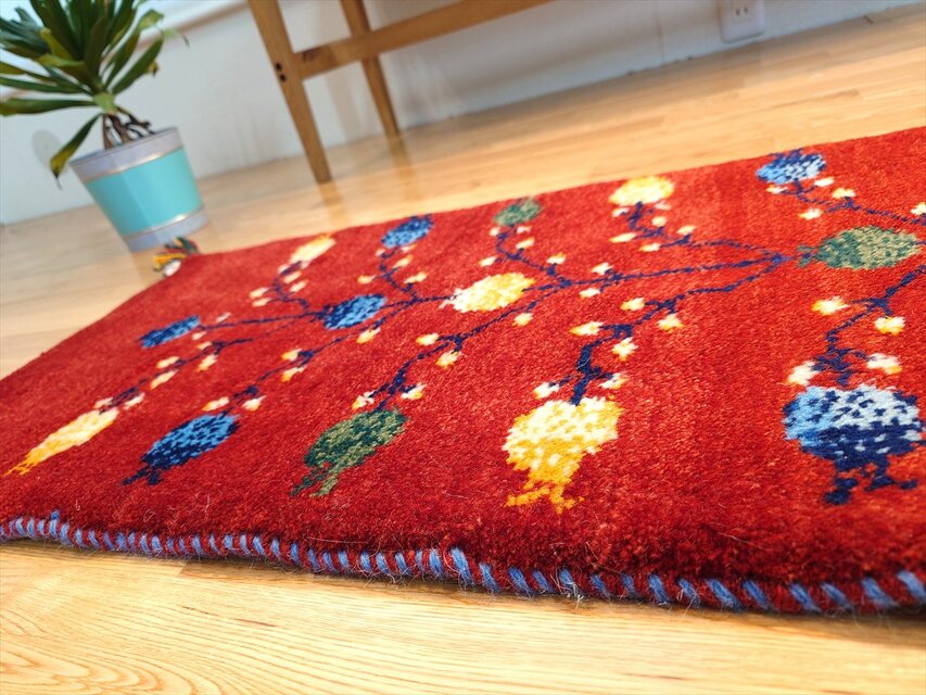 ペルシャ ギャッベ ミニランナー ラグ 115x44cm 茜色 ザクロの実