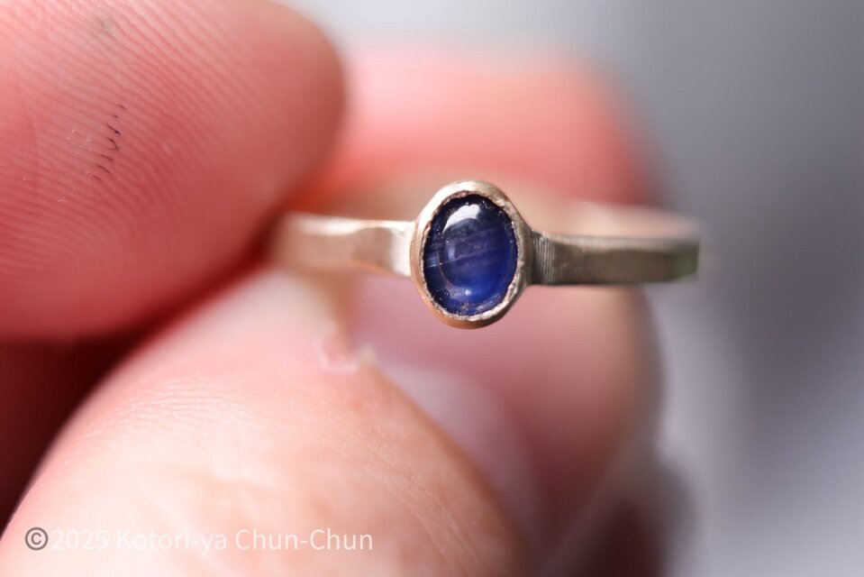 小鳥屋ジュエリー】ロイヤルブルー・成長線入りスターサファイア